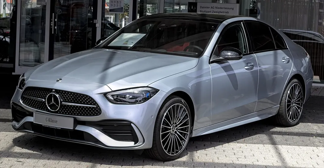 Photo de la voiture Mercedes-Benz C-Class, 2024
